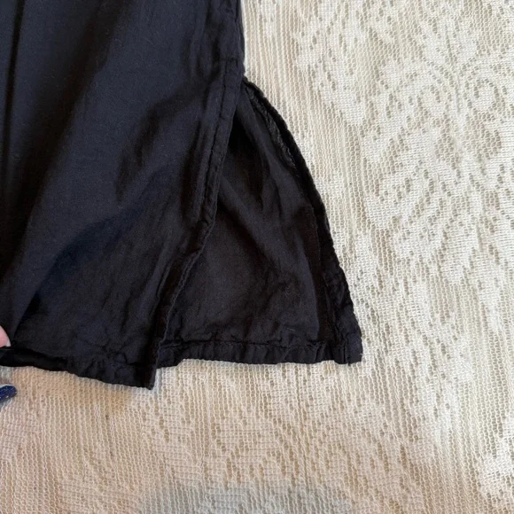 Johnny Was Biya embroidered v-neck peasant black tunic - Picture 5 of 9